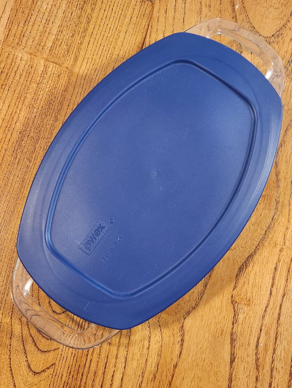 Pyrex Easy Grab Oval Casserole Navy Blue Lid 1.3QT Glass Baking Dish C702 C702PC